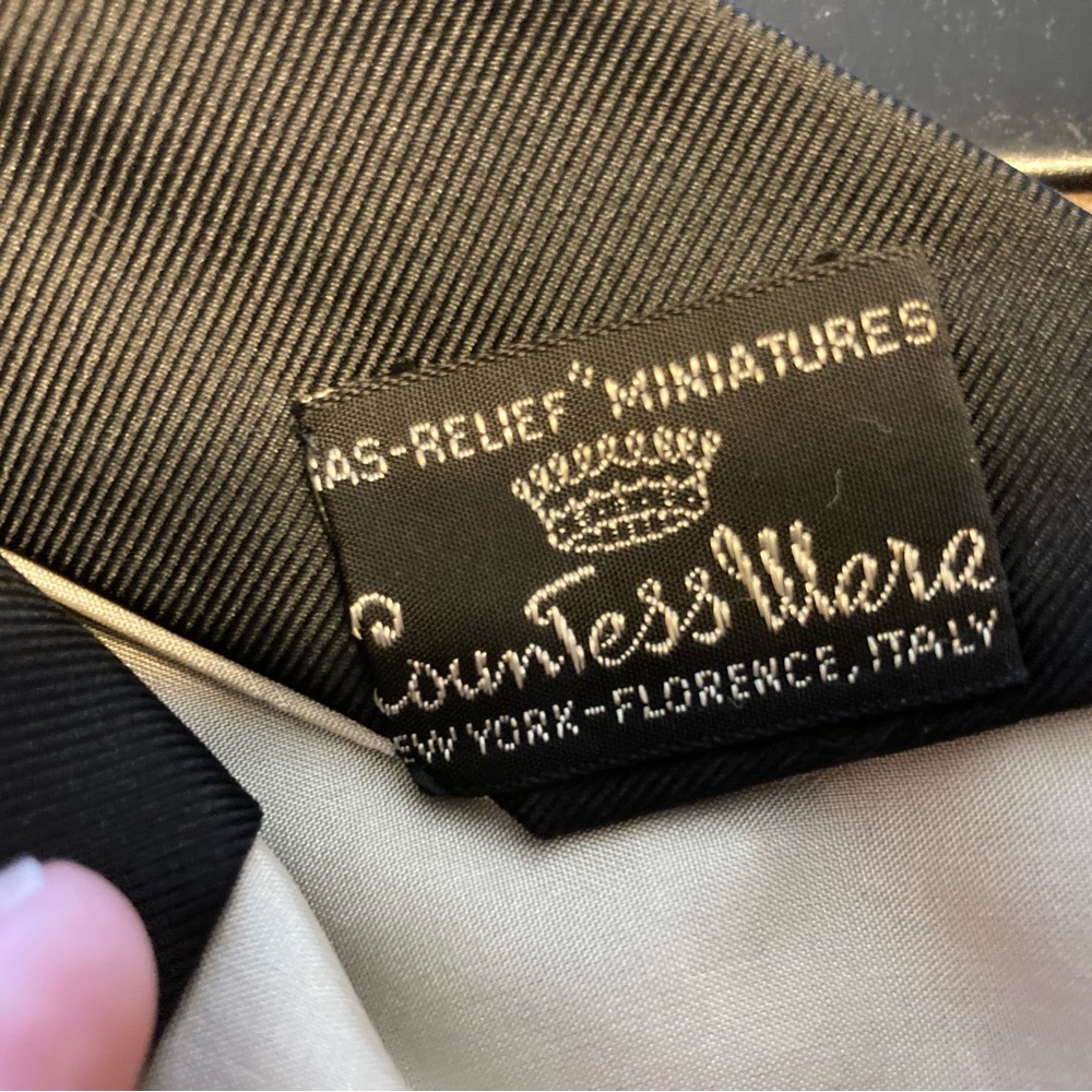Countess Wara Fishing  Tie
